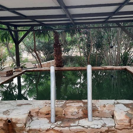 Afra Hot Springs Chalets At-Tafilah Exteriér fotografie