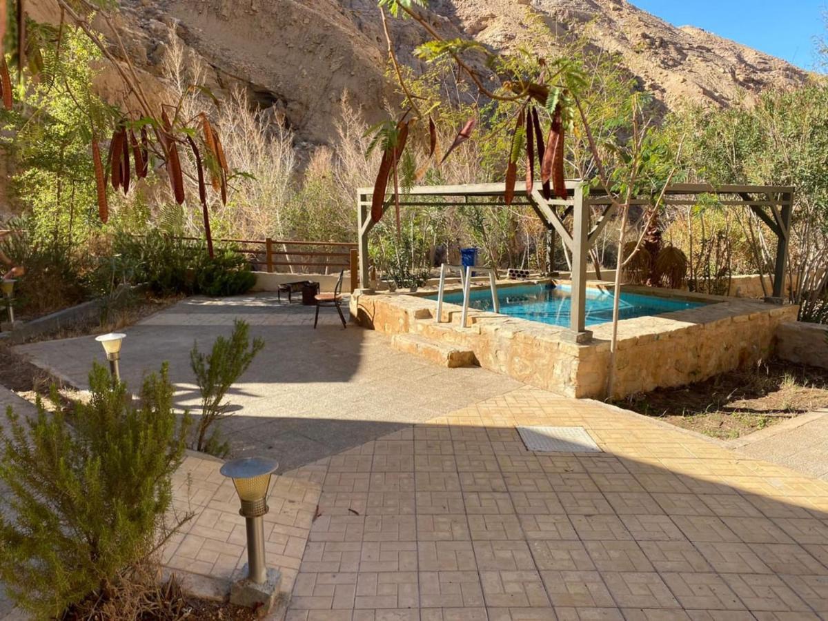 Afra Hot Springs Chalets At-Tafilah Exteriér fotografie