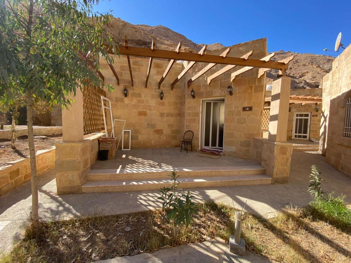Afra Hot Springs Chalets At-Tafilah Exteriér fotografie