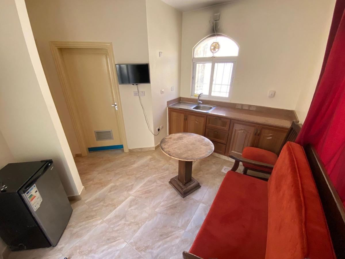 Afra Hot Springs Chalets At-Tafilah Exteriér fotografie
