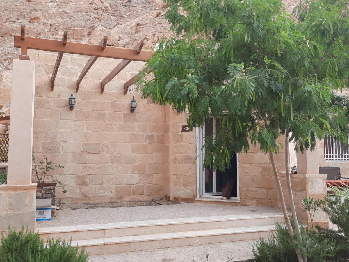Afra Hot Springs Chalets At-Tafilah Exteriér fotografie