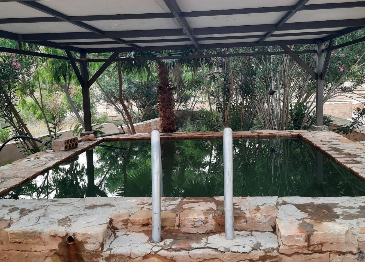Afra Hot Springs Chalets At-Tafilah Exteriér fotografie