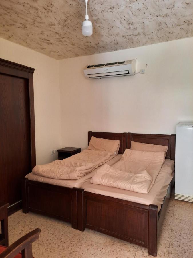 Afra Hot Springs Chalets At-Tafilah Exteriér fotografie